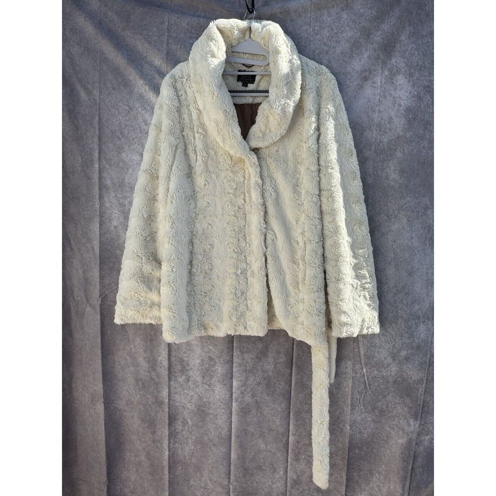 Faux Fur Coat‎ Women's Sz M Belted Dressy Overcoat Ivory Off White Evening Wear